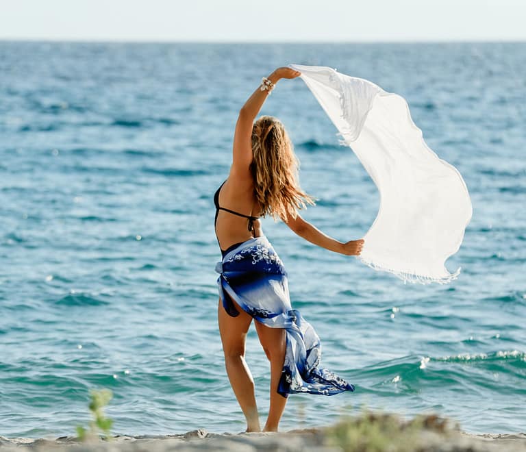 A new york woman is enjoying her new body after Cryotherapy weight loss treatment